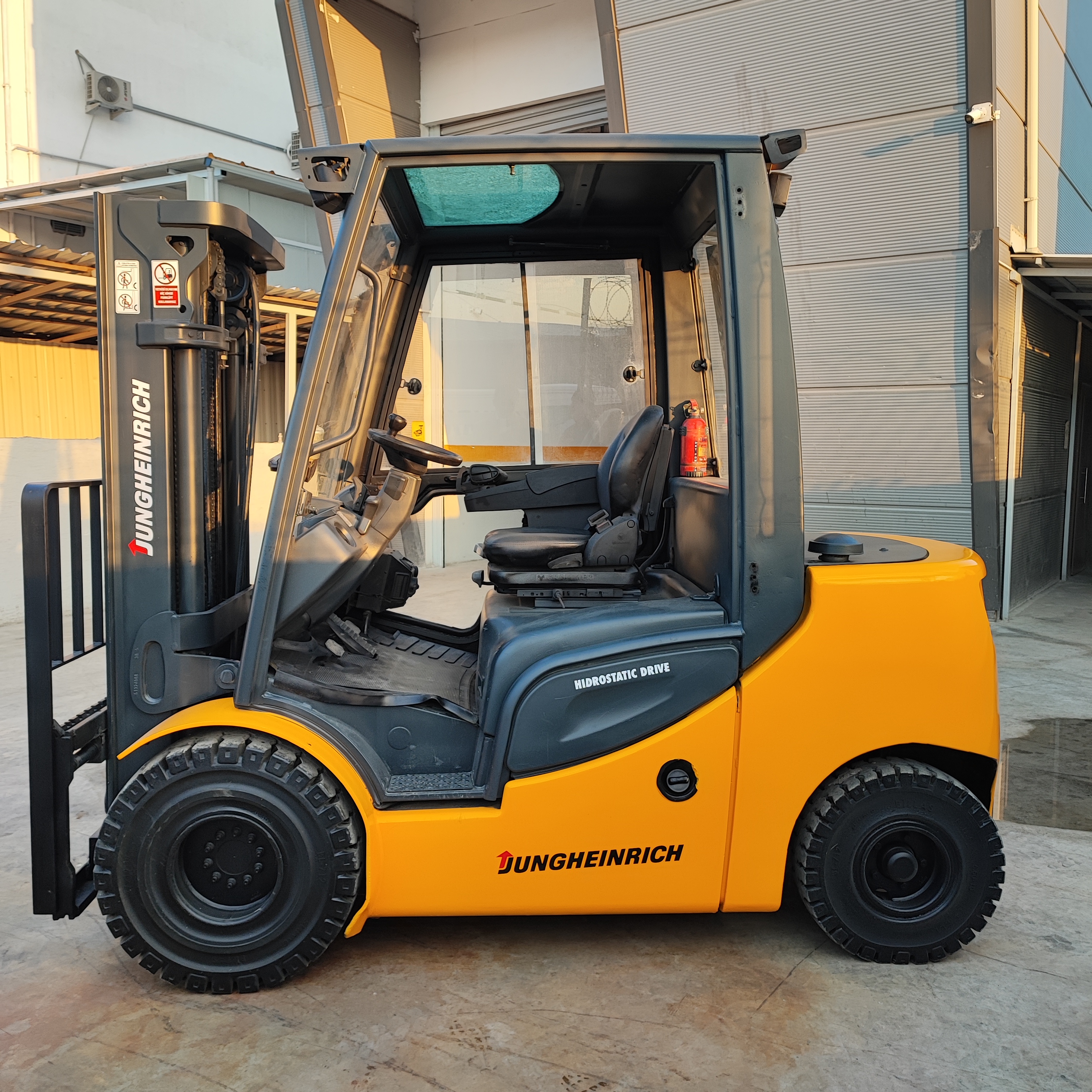 DFG 430s / 3 TON 4400MM TRİPLEKS DİZEL FORKLİFT